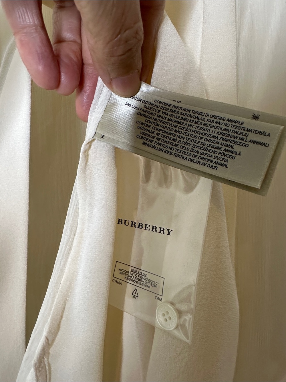 Burberry Silk Ivory Cream Button Down Shirt  Sz 8 Office Career NWOT - Picture 4 of 7